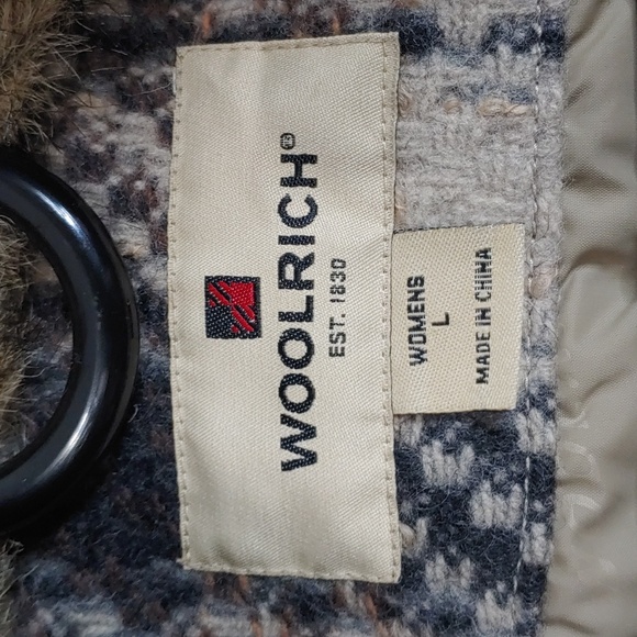 VTG Woolrich Parka Women's Fur Hood Plaid Coat Size Large - Picture 4 of 10